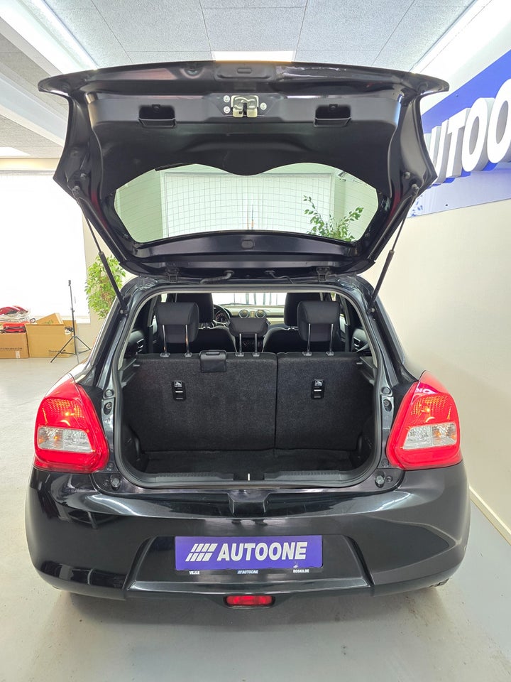 Suzuki Swift 1,2 mHybrid Action Star 5d