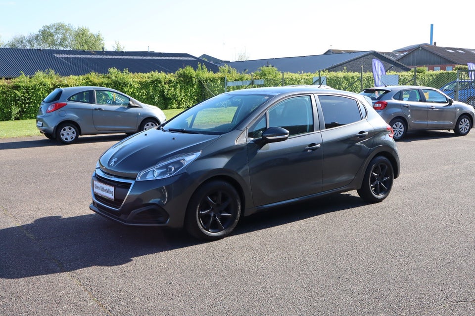Peugeot 208 1,6 BlueHDi 100 Allure Sky 5d