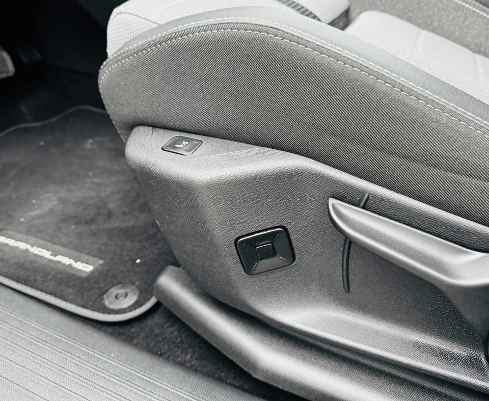 Opel Grandland-e 73 GS 5d