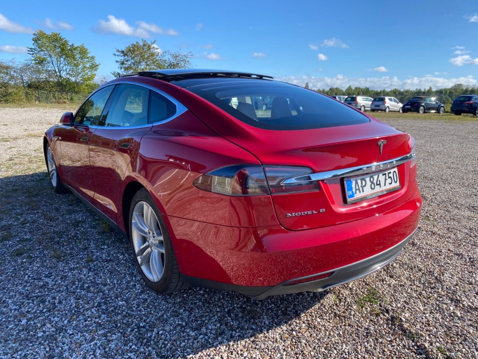 Tesla Model S 85 5d