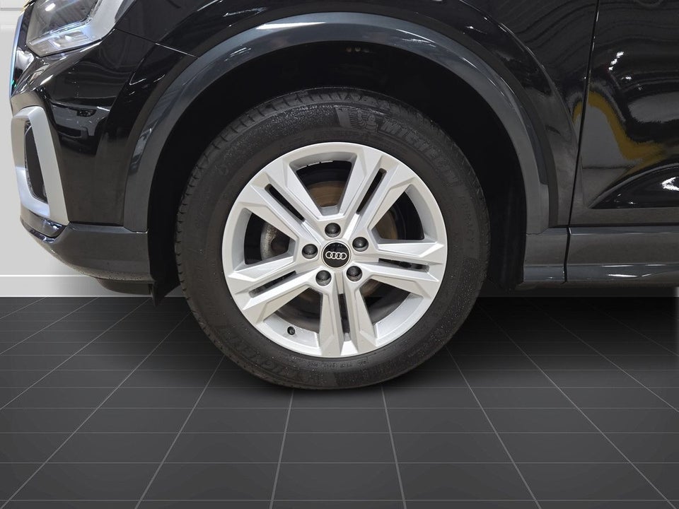Audi Q2 35 TFSi Prestige S-tr. 5d