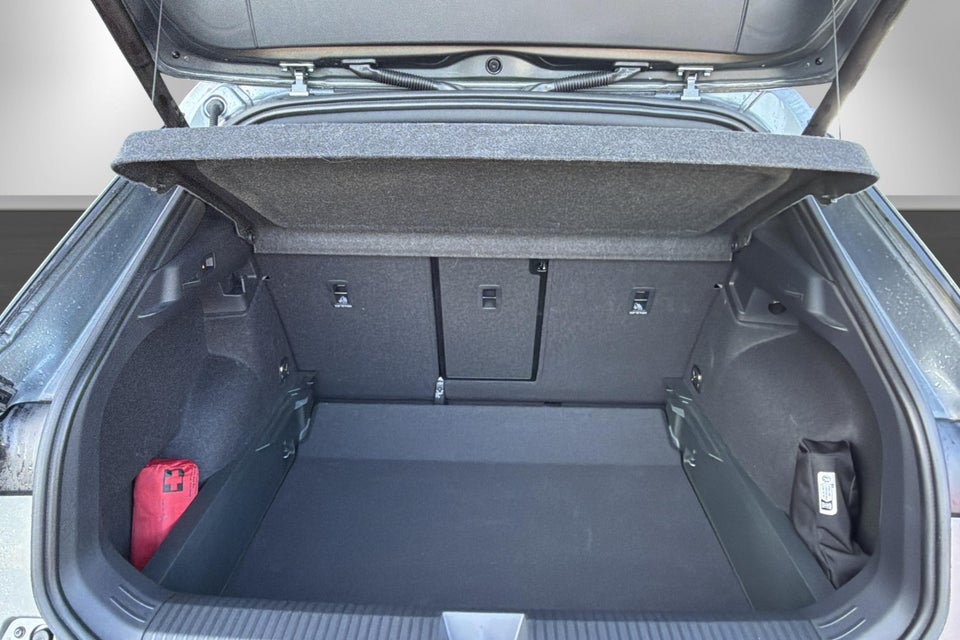 VW T-Roc 1,5 eTSi 150 R-line DSG 5d