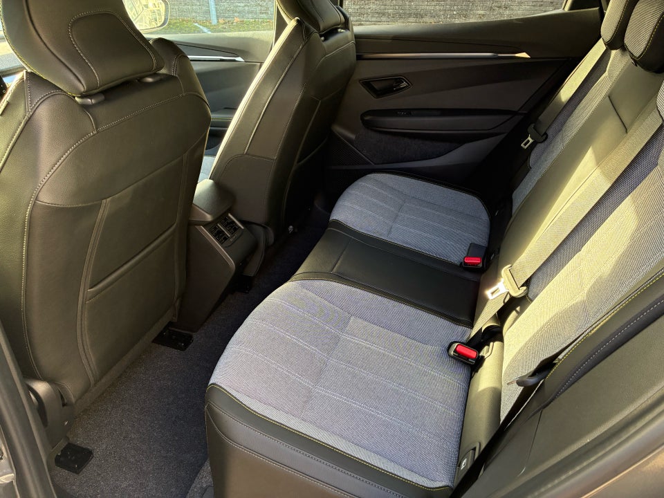 Renault Megane E-Tech 60 Techno+ 5d