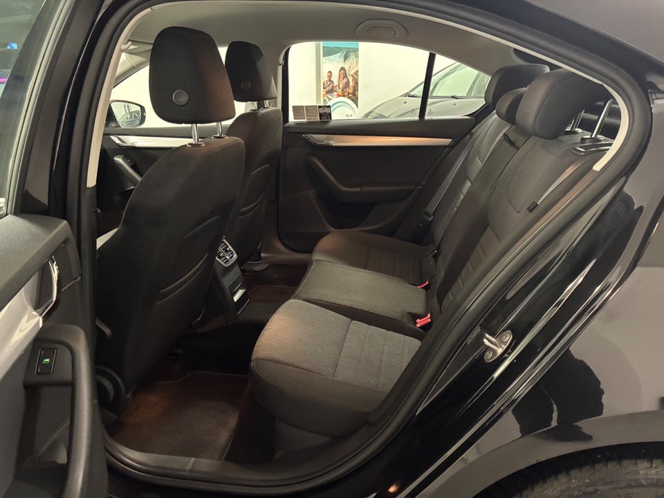 Skoda Octavia 1,4 TSi 140 Elegance 5d