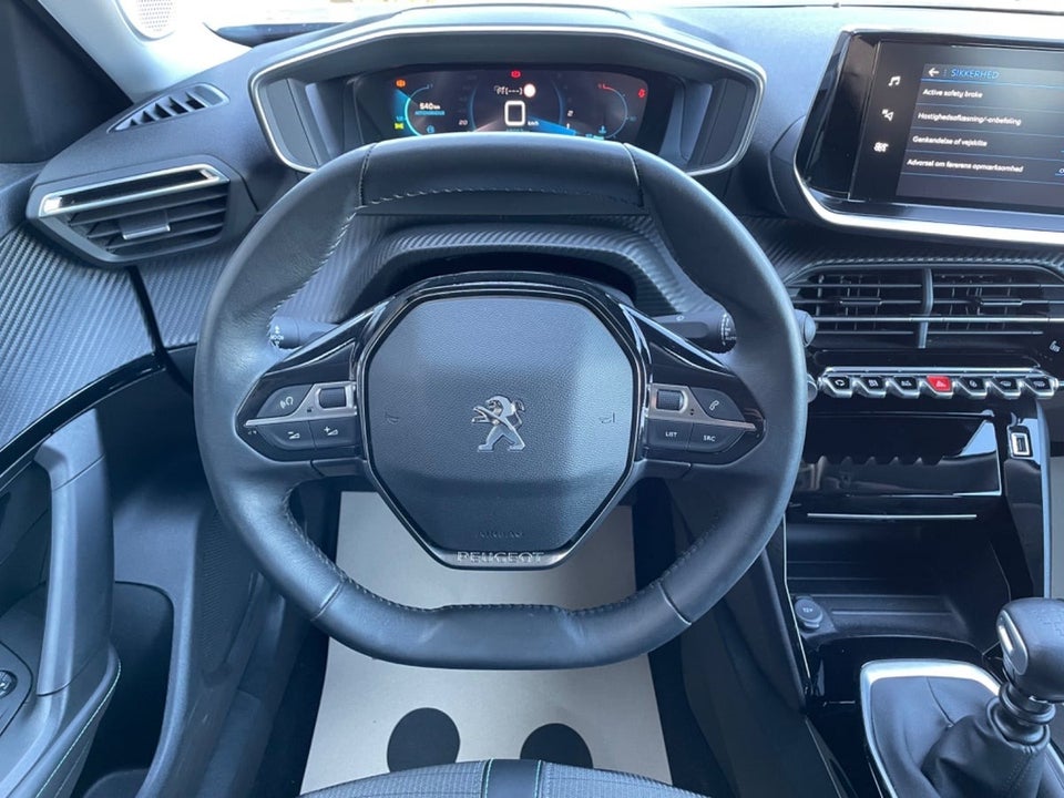 Peugeot 2008 1,2 PureTech 130 Platin Sport 5d