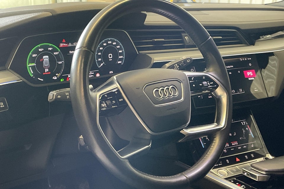 Audi e-tron 55 S-line quattro 5d