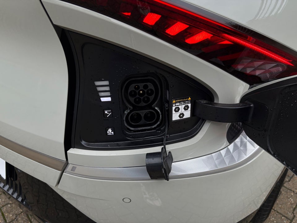 Kia EV6 77 Long Range Upgrade 5d