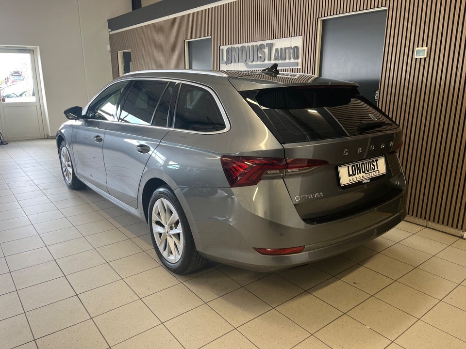 Skoda Octavia 2,0 TDi 150 Style Combi DSG 5d