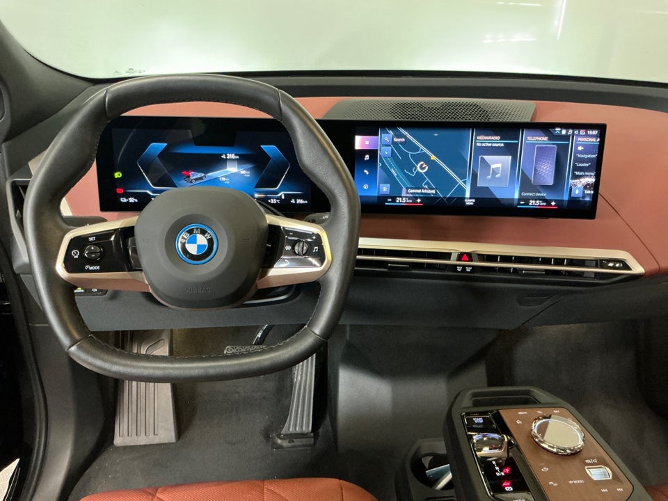 BMW iX xDrive40 Sport 5d