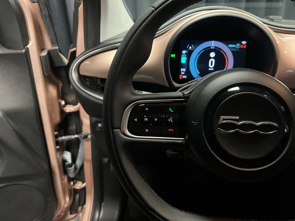 Fiat 500e 42 Icon 3d