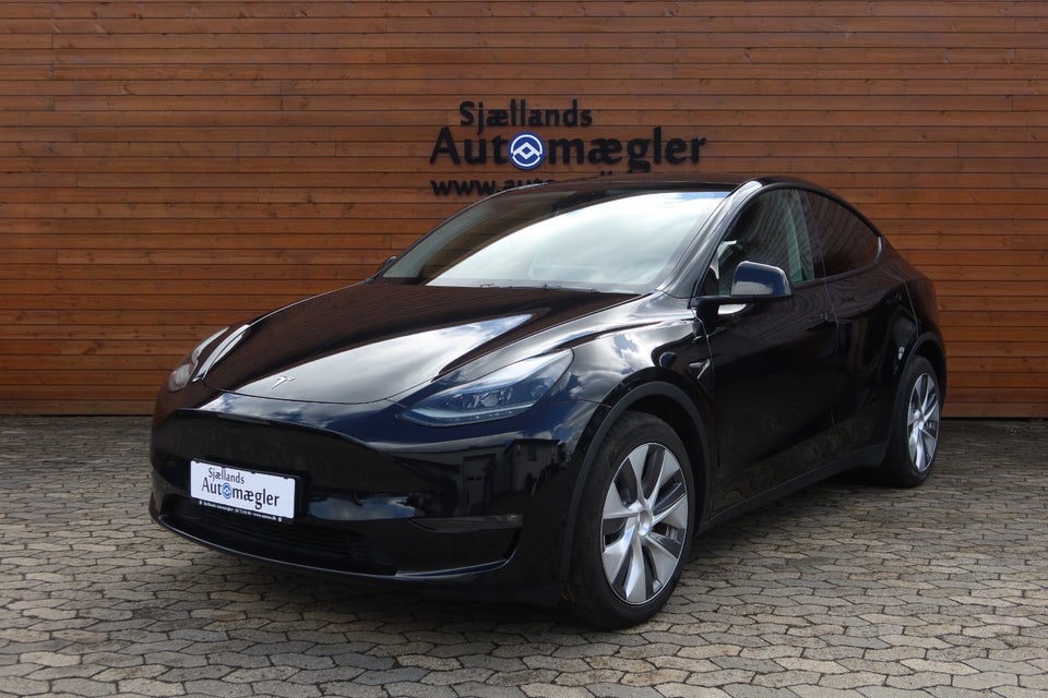 Tesla Model Y Long Range AWD 5d