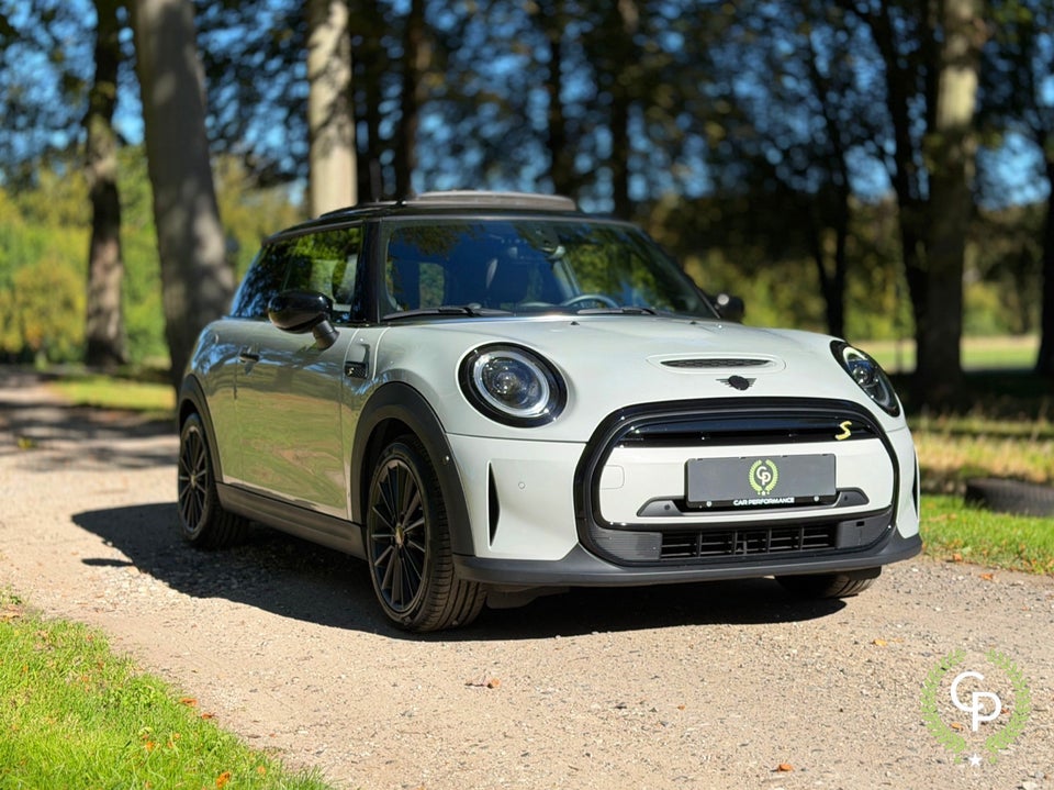 MINI Cooper SE Maximise 3d