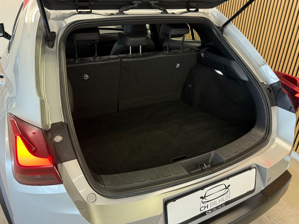 Lexus UX300e Premium 5d