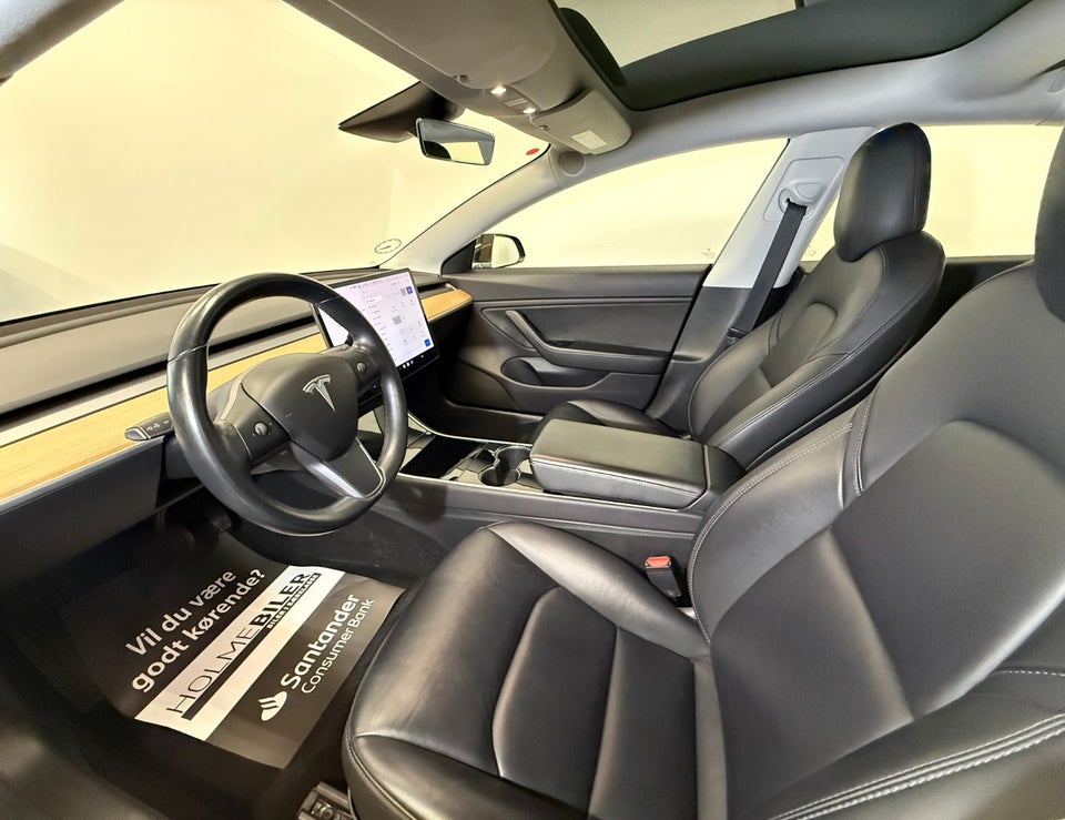 Tesla Model 3 Long Range RWD 4d