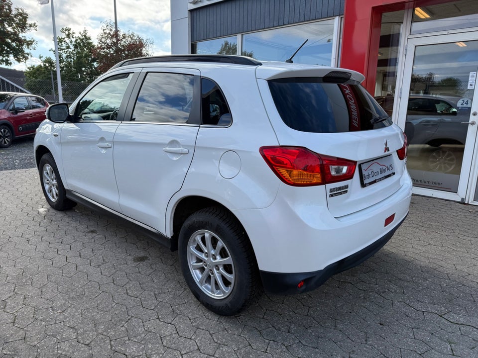 Mitsubishi ASX 1,6 Invite 5d