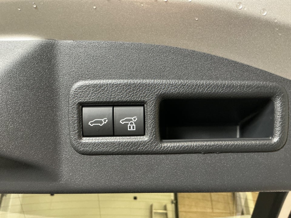 Toyota bZ4X Executive 5d