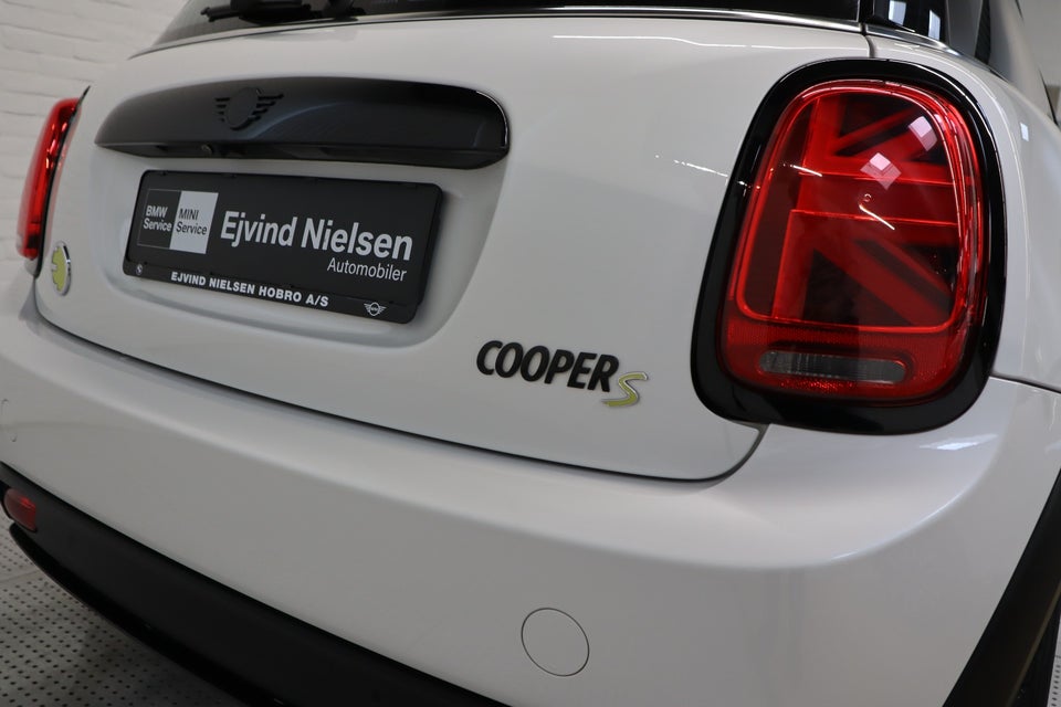 MINI Cooper SE Edition Premium Plus 3d