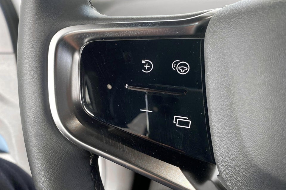 Volvo EX30 Standard Range Plus 5d