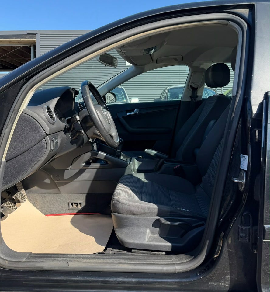 Audi A3 1,8 TFSi Ambiente Sportback 5d