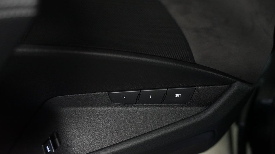 Audi e-tron 55 S-line quattro 5d