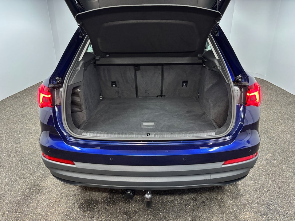 Audi Q3 45 TFSi e Attitude plus S-tr. 5d