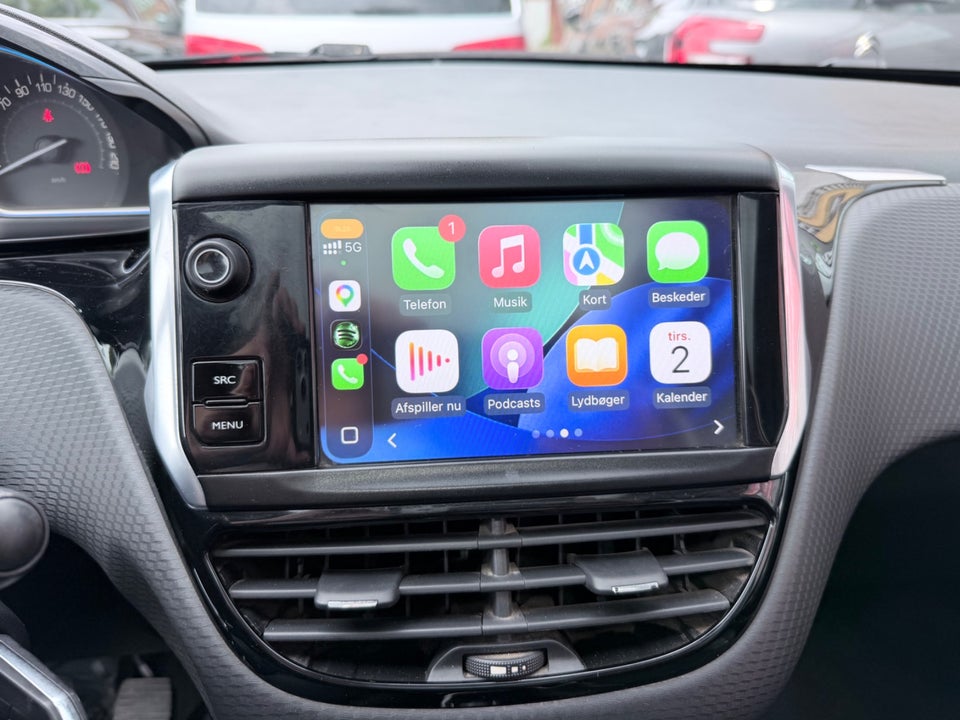 Peugeot 2008 1,6 BlueHDi 100 Allure Sky 5d