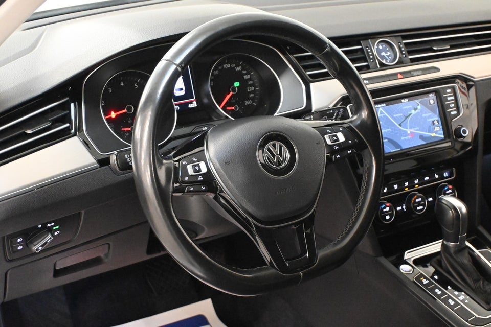 VW Passat 2,0 TSi 220 Highline Variant DSG 5d