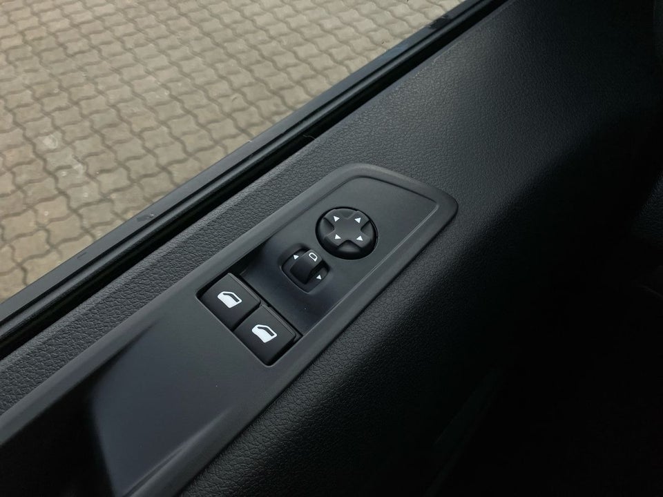 Peugeot e-Expert 75 L2 Plus Van