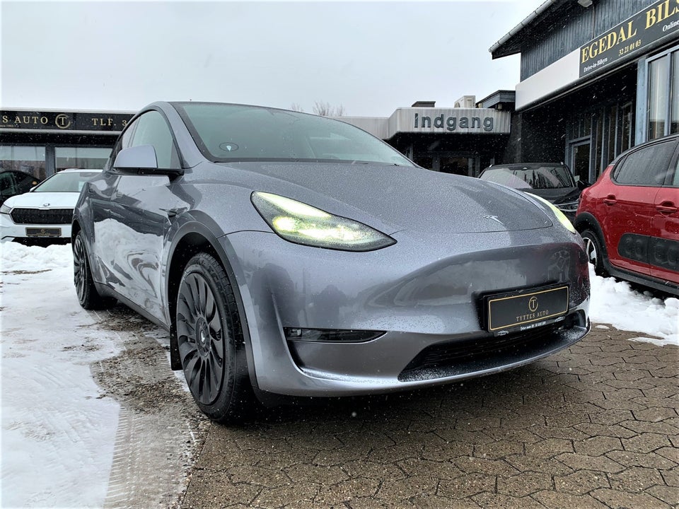 Tesla Model Y Long Range AWD 5d