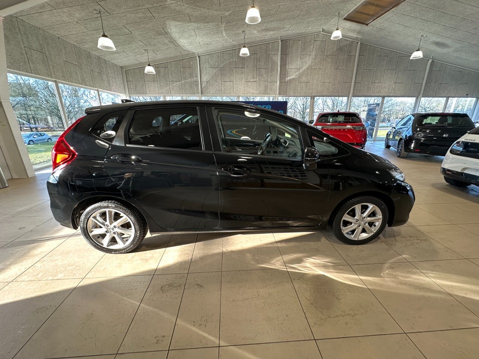 Honda Jazz 1,3 i-VTEC Elegance CVT 5d