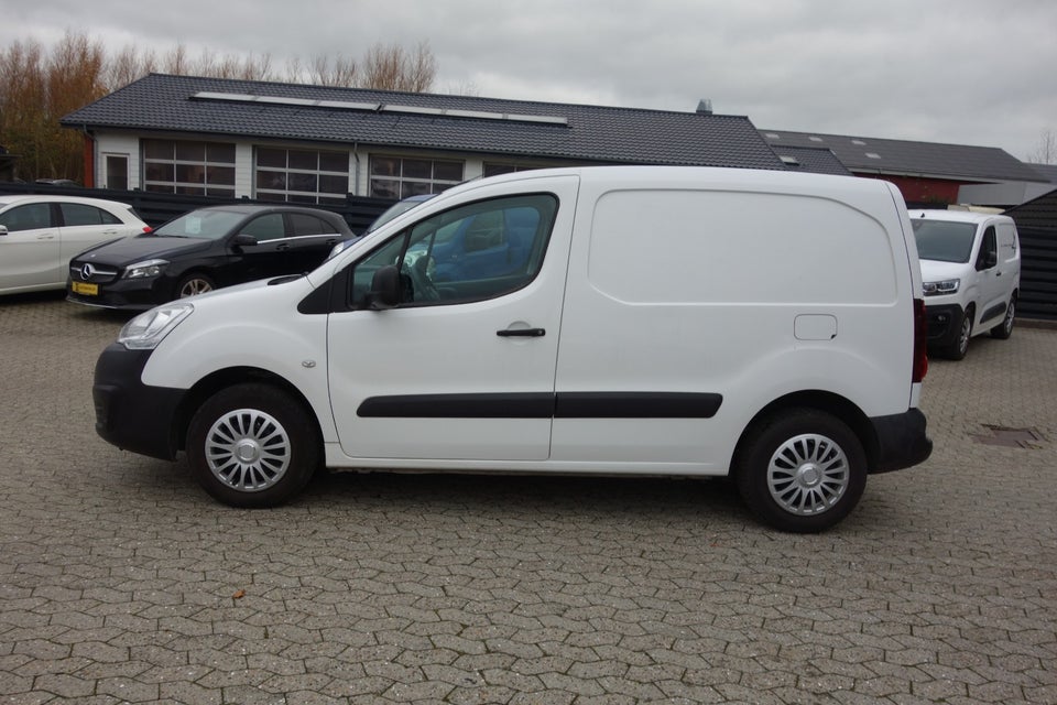 Peugeot Partner 1,6 BlueHDi 100 L1 Flex Van 5d