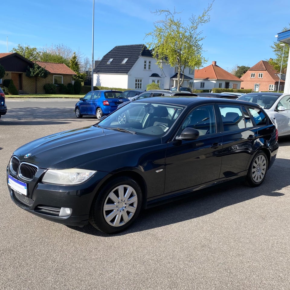 BMW 320d 2,0 Touring 5d