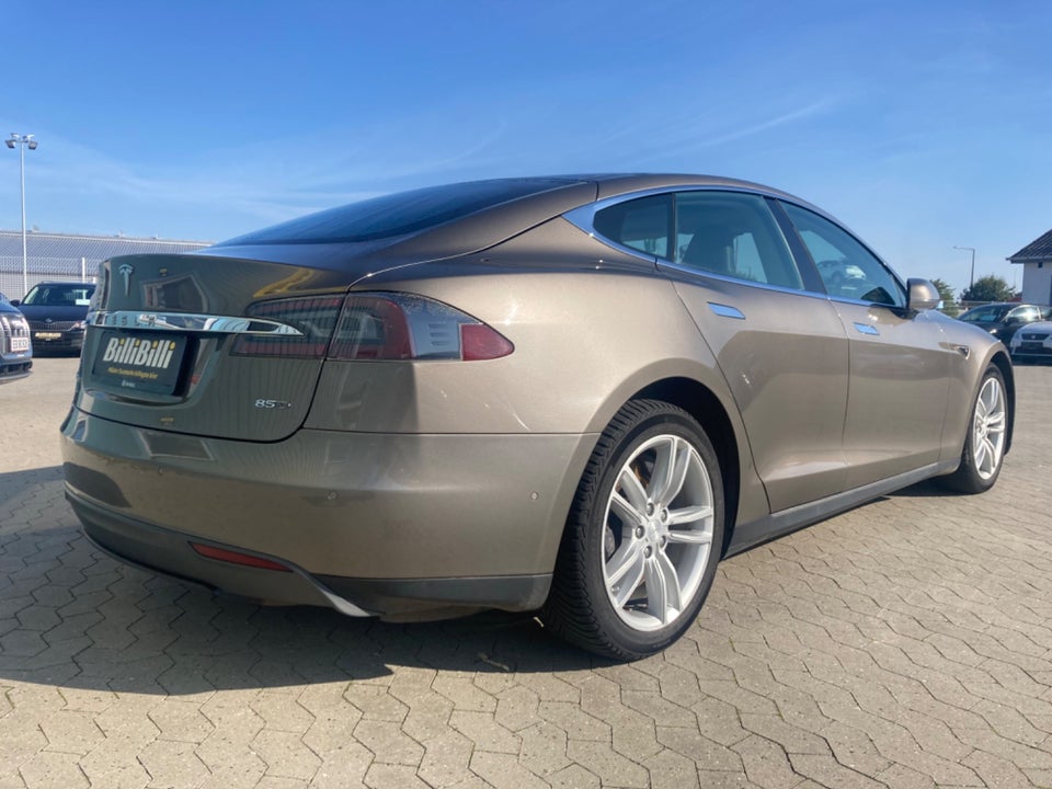 Tesla Model S 85D 5d