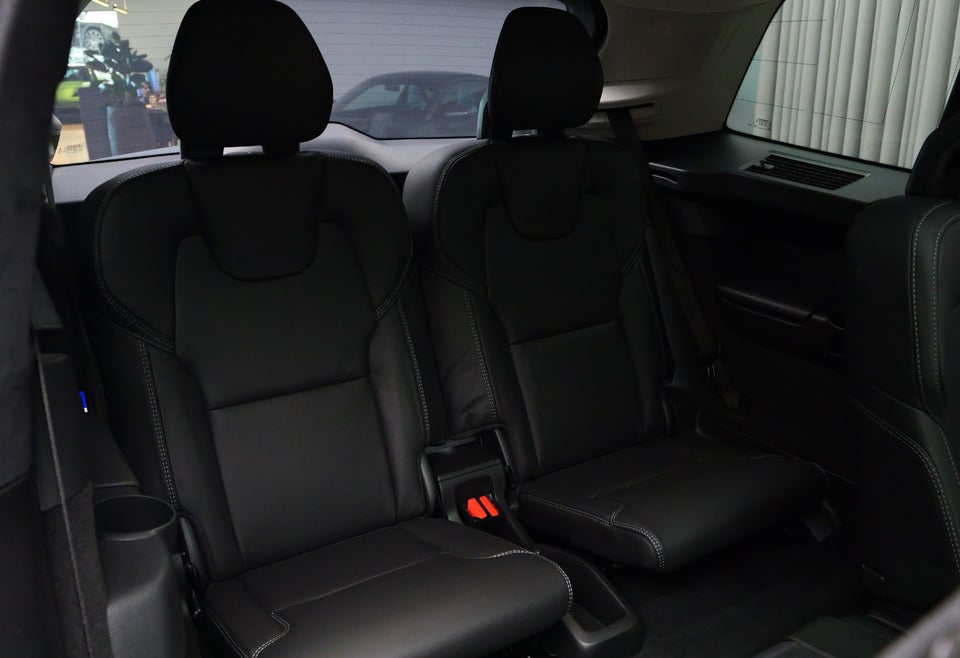 Volvo XC90 2,0 T8 ReCharge Ultra Dark aut. AWD 7prs 5d