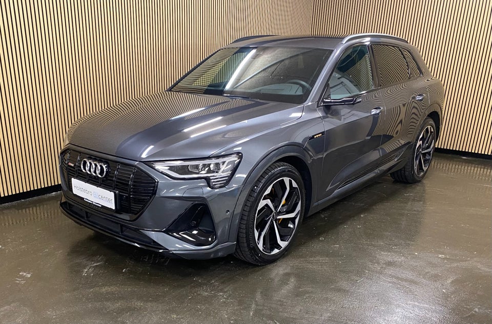 Audi e-tron 55 S-line quattro 5d