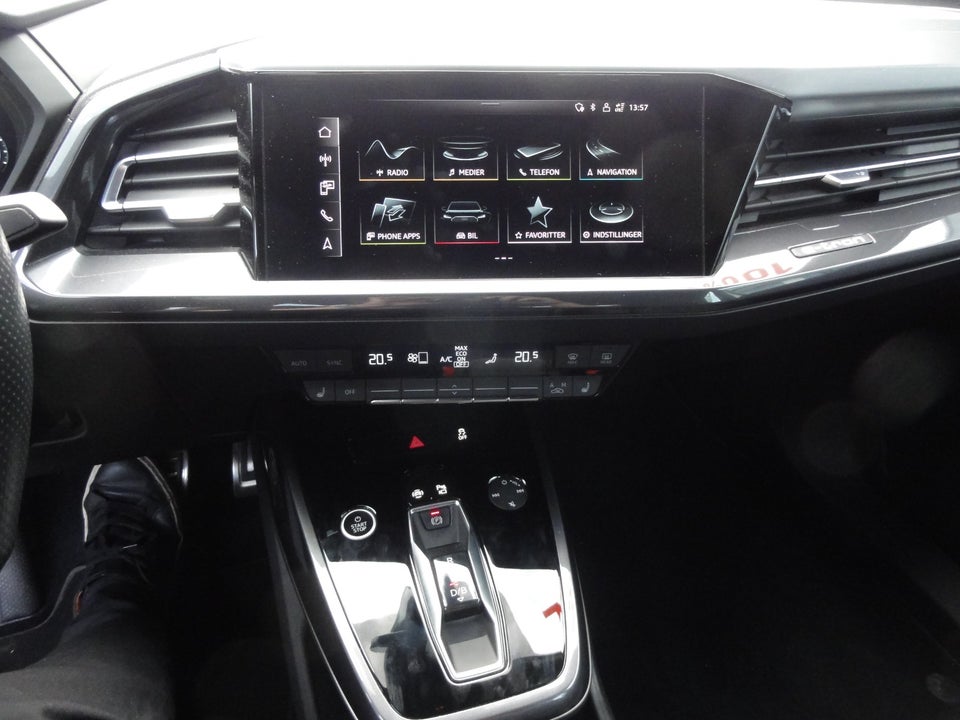 Audi Q4 e-tron 40 S-line 5d