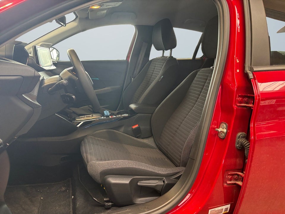 Peugeot e-208 50 Style 5d