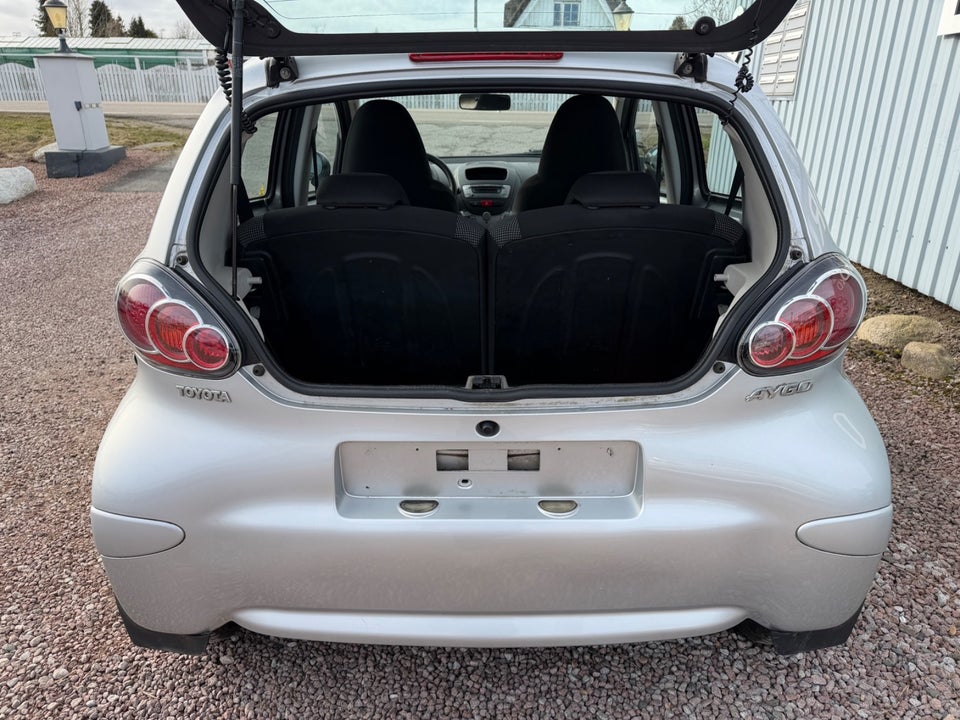 Toyota Aygo 1,0 Plus 5d