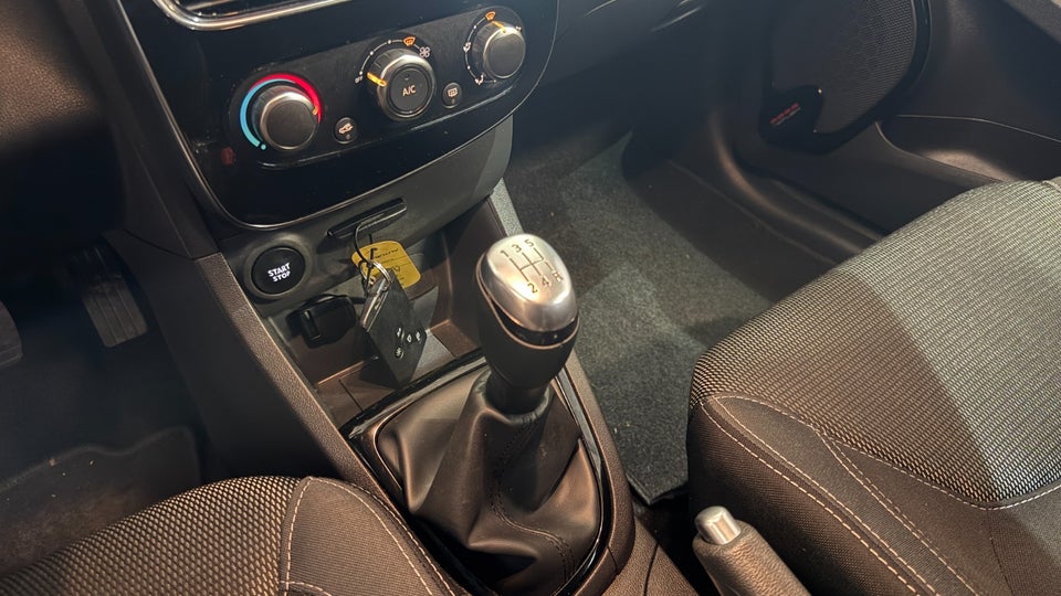 Renault Clio IV 0,9 TCe 90 Zen Sport Tourer 5d