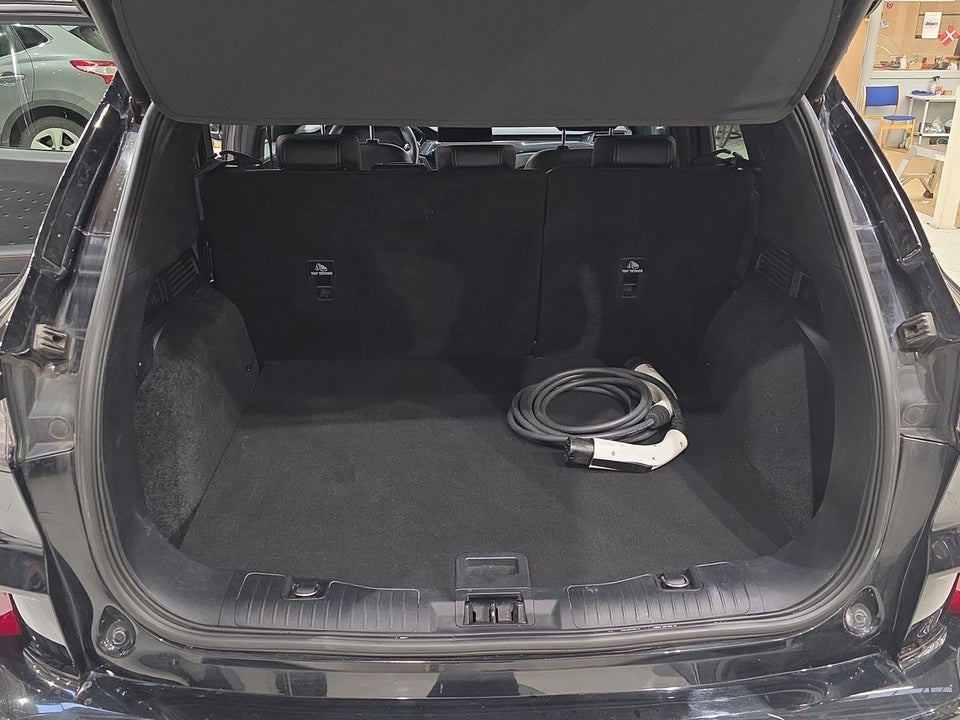 Ford Kuga 2,5 PHEV ST-Line X CVT 5d