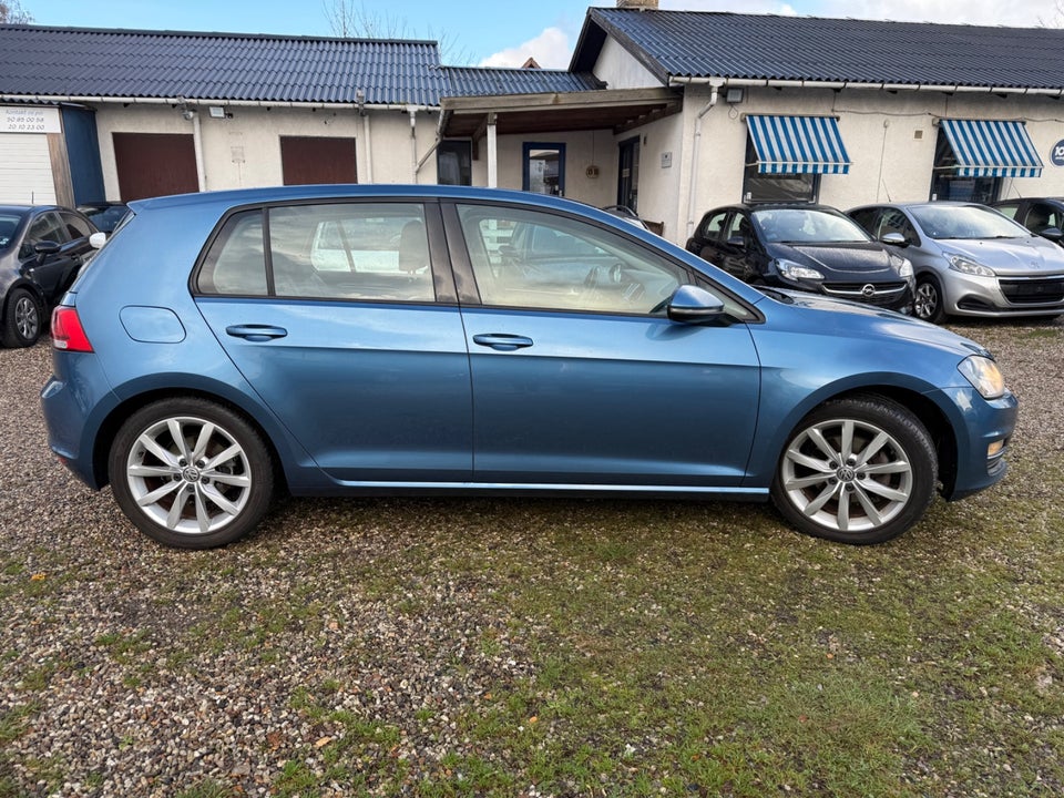 VW Golf VII 1,4 TSi 140 Highline DSG 5d