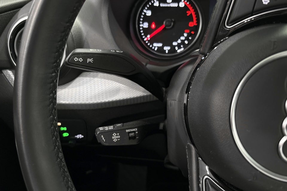 Audi Q2 35 TFSi Prestige S-tr. 5d