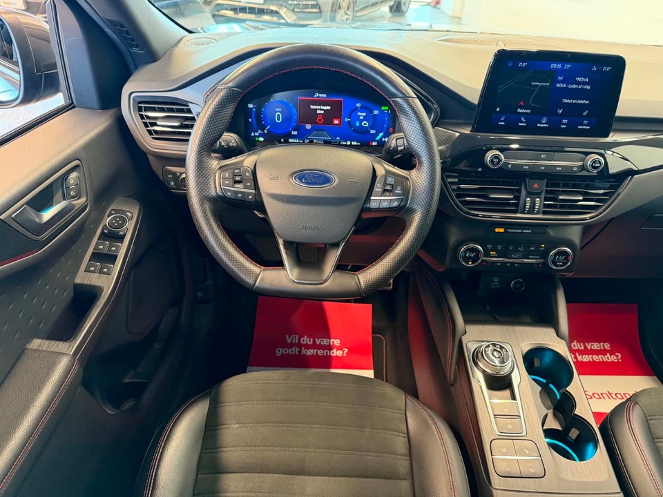 Ford Kuga 2,5 PHEV ST-Line X CVT 5d