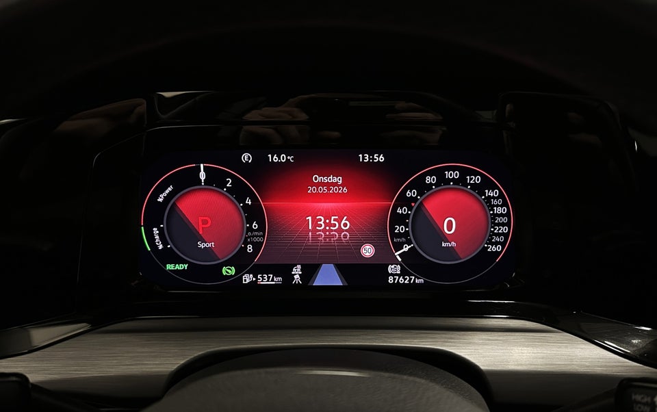 VW Golf VIII 1,4 eHybrid DSG 5d