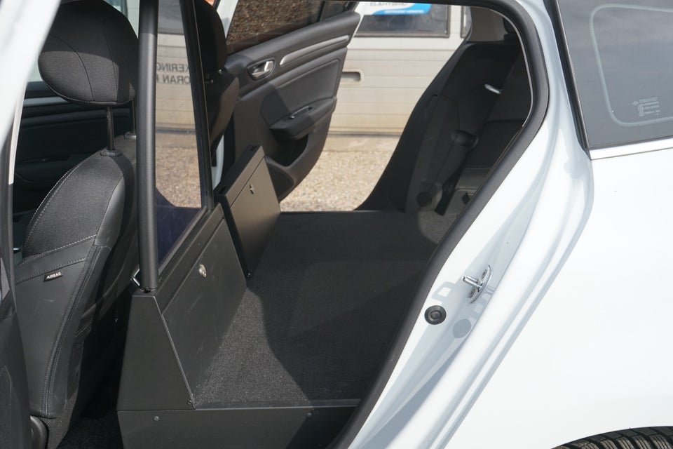 Renault Megane IV 1,5 dCi 115 Zen Sport Tourer EDC Van 5d