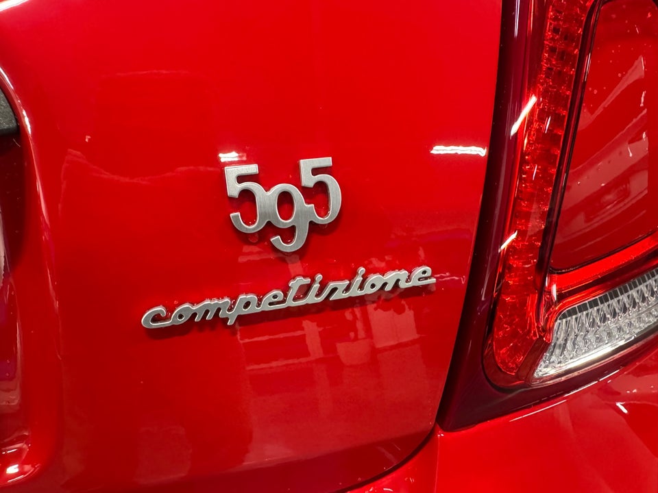 Abarth 595 1,4 T-Jet 180 Competizione aut. 3d