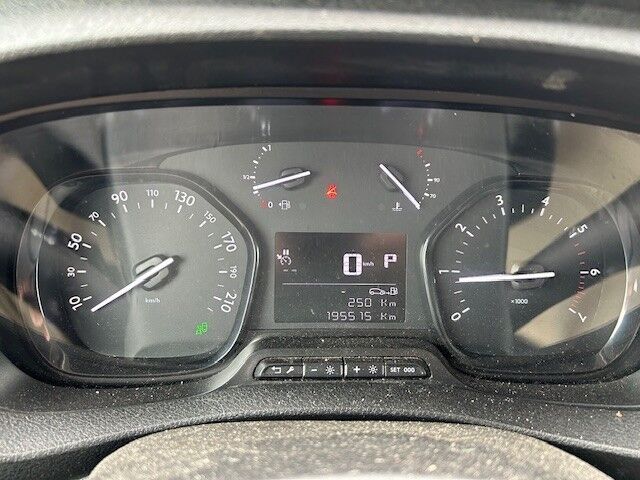 Toyota ProAce 2,0 D 120 Long Comfort Master aut. 4d