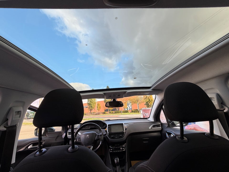 Peugeot 208 1,6 BlueHDi 100 Allure Sky 5d