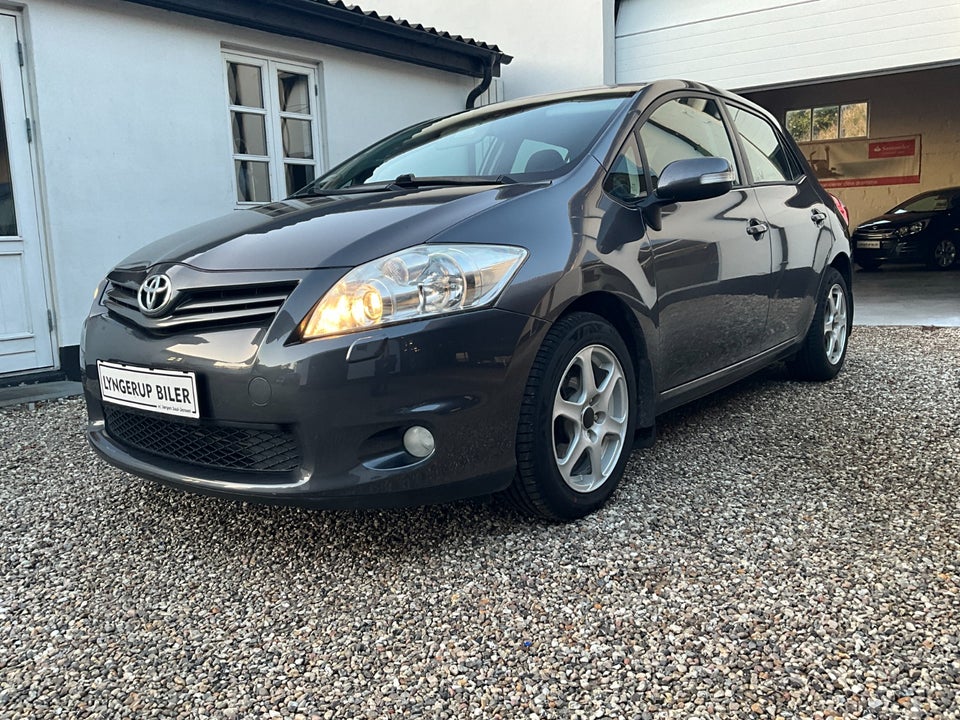 Toyota Auris 1,6 T2 5d