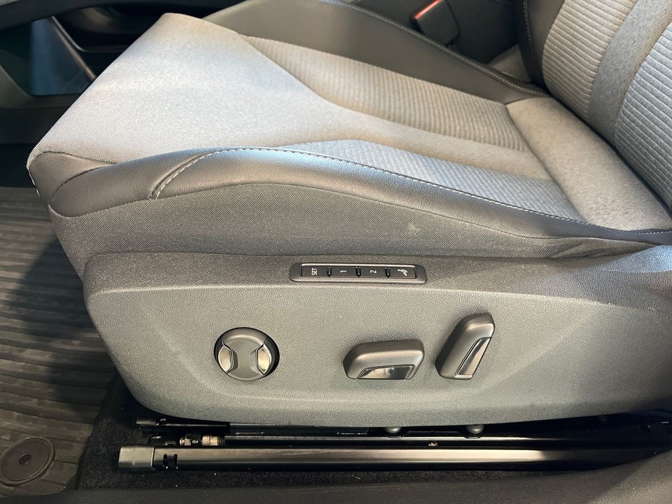 Skoda Enyaq 80 iV Loft 5d